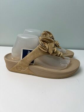 FitFlop Frou Beige Ruffle Nubuck Slip On Slide Sandals Flip Flop Size 11 Wedge